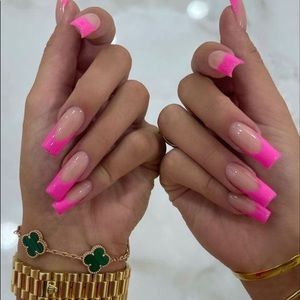 Press on nails french tip pink